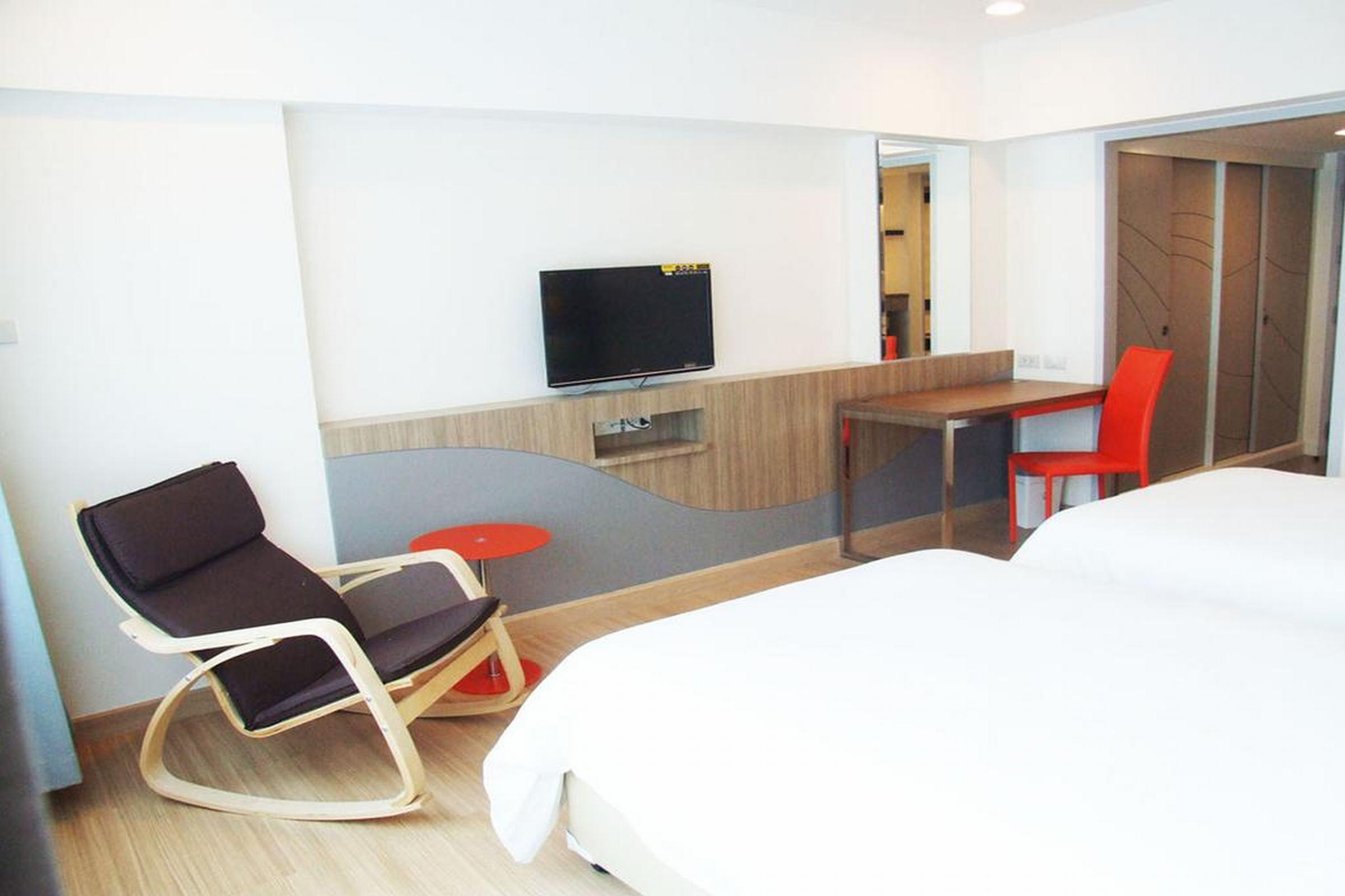 Grand Tower Inn Sathorn Hotel Bangkok Esterno foto