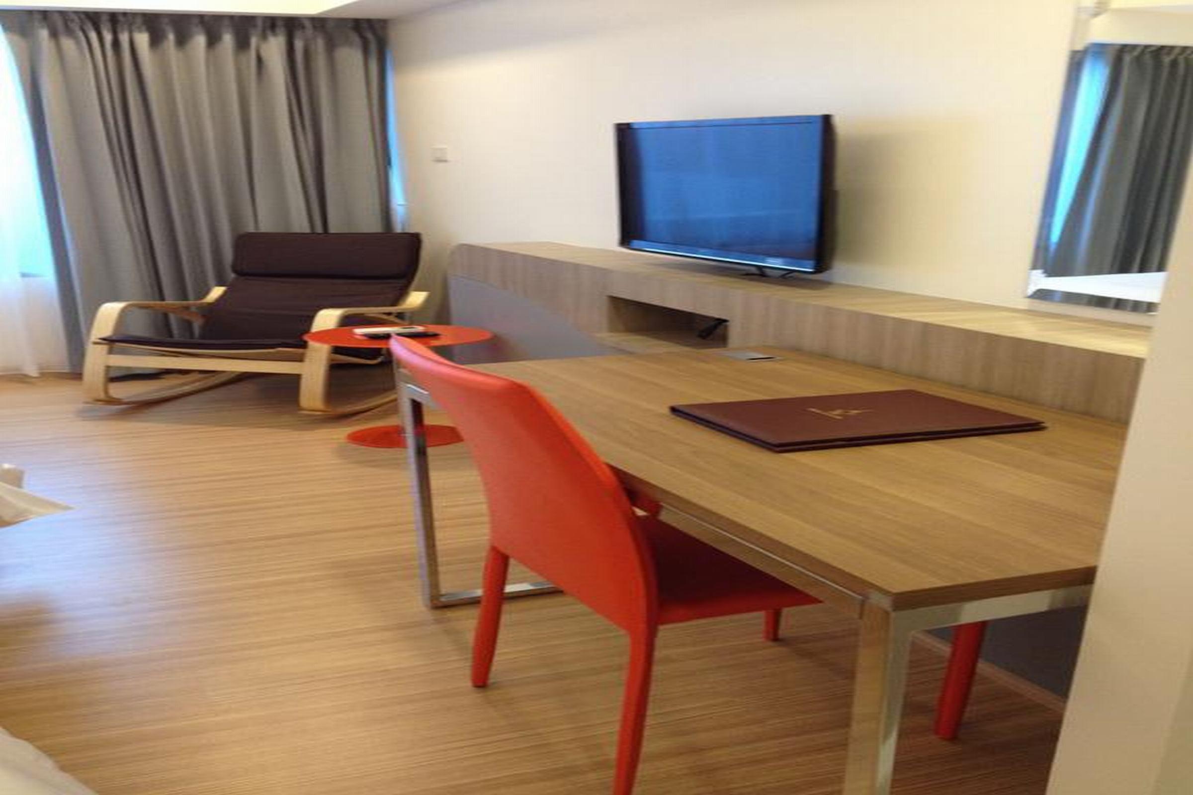 Grand Tower Inn Sathorn Hotel Bangkok Esterno foto